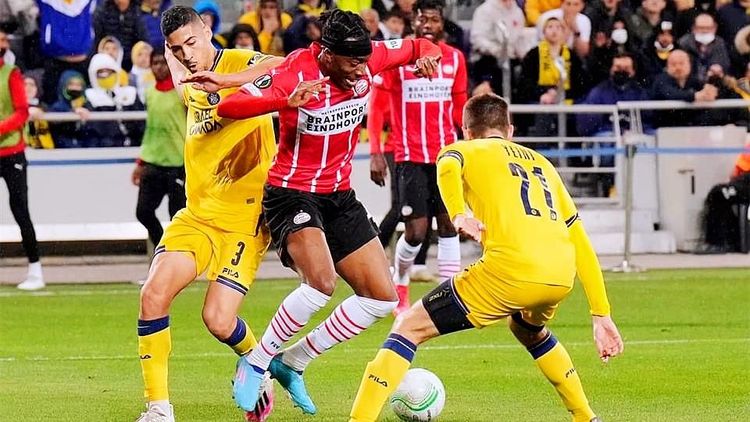 能够帮助他 能够帮助他