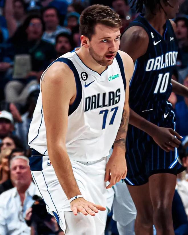 的12人名 的12人名